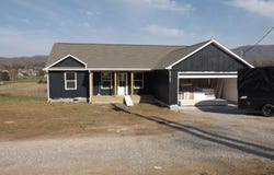 955 Shawanee Rd, Harrogate, TN 37752