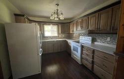 206 W 3rd St, Schaller, IA 51053