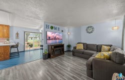 1325 S Annway Dr, Sioux Falls, SD 57103-3538
