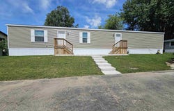 601 N Main Street, Fall River, WI 53932