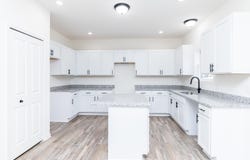20233 Sunset Avenue, Livonia, MI 48152