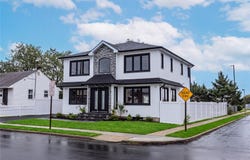 19 Nevada Street, Hicksville, NY 11801