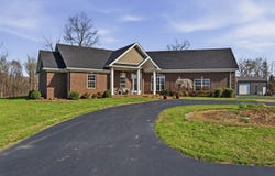 154 Eric Young Road, Morgantown, KY 42261