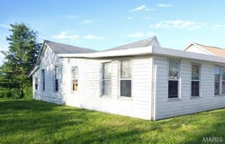 340 Main Street, Hamilton, IL 62341