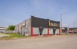 215 Nashville Ave, Sheffield, AL 35660