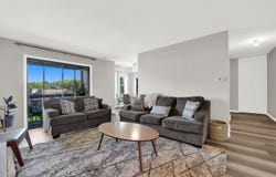 2212 Country Club Drive, Woodridge, IL 60517