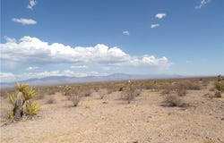 3885 S Spinel Road, Golden Valley, AZ 86413
