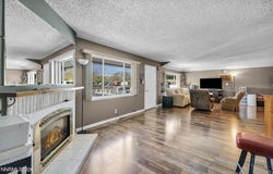18 E Prater Way, Sparks, NV 89431