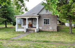 718 E Broadway Street, Monett, MO 65708