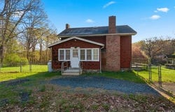 32 Heinsman Lane, Wallkill, NY 12589