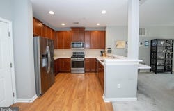 350 CARSON TERRACE, HUNTINGDON VALLEY, PA 19006