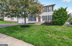 2094 E GREENLEAF DR, FREDERICK, MD 21702