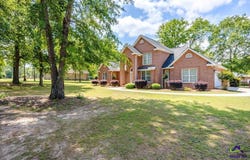 245 Sterling Drive, Byron, GA 31008