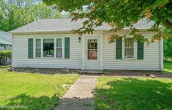 6 Tremont Drive, Nassau, NY 12123