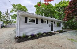 31 Forbes Street, East Providence, RI 02915