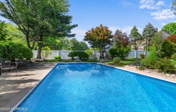 22 Cloverleaf Drive, Marlboro, NJ 07746