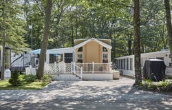 1 Robinson Way, Kennebunk, ME 04043