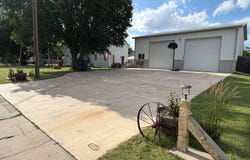 305 E 13th, Russell, KS 67665