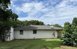 104 E Gardner Street, Pauls Valley, OK 73075
