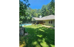 220 Valley View Drive, Maysville, GA 30558