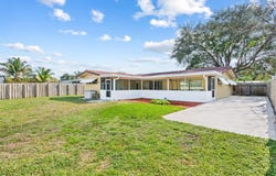 1812 N 44th Ave, Hollywood, FL 33021