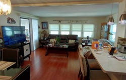 1071  Donegan Rd, Largo, FL 33771