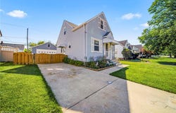 285 E 327th, Willowick, OH 44095