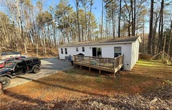 156 Twin Mountain Lake Circle, Talking Rock, GA 30175