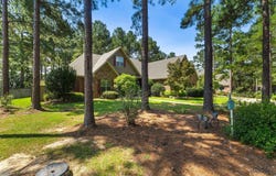25 Refuge Ln., Hattiesburg, MS 39402