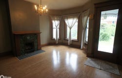 821 Division Street, Webster City, IA 50595-3125