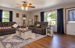 305 Woolsey Street, Mountain View, MO 65548