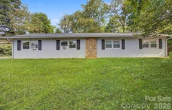 575 Sand Hill Road, Asheville, NC 28806