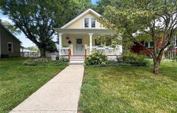 615 Morrison Avenue, Waterloo, IL 62298