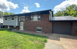 7376 County Road 15, Chesapeake, OH 45619