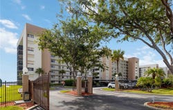 200 SYKES CREEK PARKWAY, MERRITT ISLAND, FL 32952