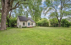 5814 Ewing Avenue N, Brooklyn Center, MN 55429