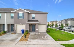 1042 LIDO DRIVE, HOWEY IN THE HILLS, FL 34737