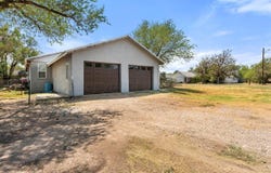 401 Dysart Street, Claude, TX 79019