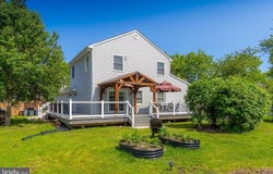38 MCKINLEY AVENUE, BLACKWOOD, NJ 08012