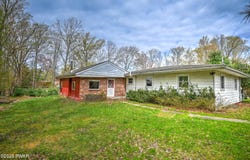 207 Sunset Hill Road, Hawley, PA 18428