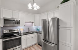 74 Beach St, Woburn, MA 01801