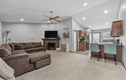 1425 Easton Ln, NorthLiberty, IA 52317