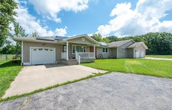 3612 Route 4, Staunton, IL 62088