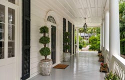 125 Tradd Street, Charleston, SC 29401