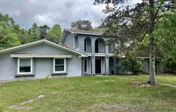 1900 J P White Drive, Silsbee, TX 77656