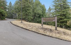 223 TRAILSIDE Loop, Eugene, OR 97405