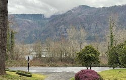 281 PRINDLE Rd, Washougal, WA 98671