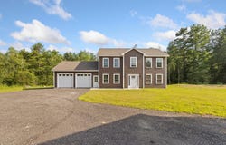 17 Coopers Trail, Arundel, ME 04046