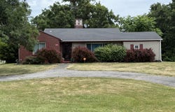 5601 Connecticut Street, Merrillville, IN 46410