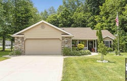 1403 Old Briar Trail, Auburn, IN 46706-3824